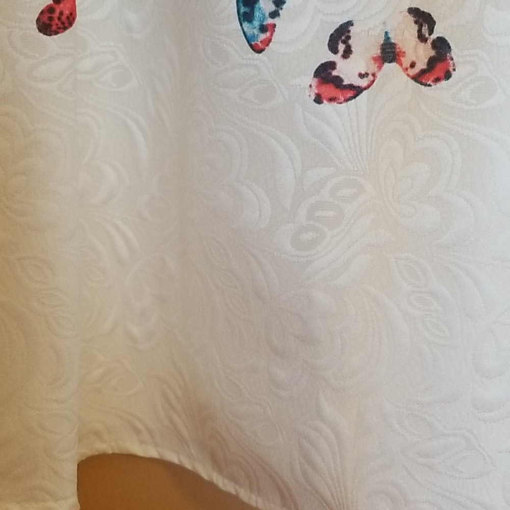 Cute Butterfly Dress White Size Small - Picture 4 of 7